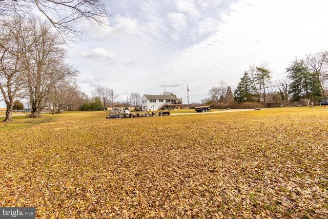 545 HANOVER ST, New Oxford, PA 17350