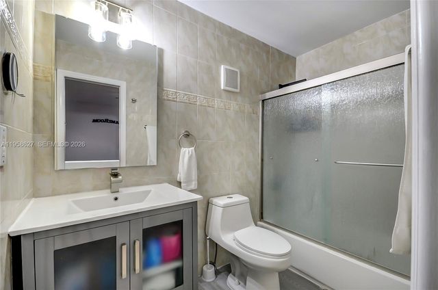 3831 Estepona Ave 11-D-2, Doral, FL 33178