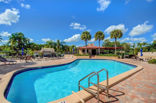 3831 Estepona Ave 11-D-2, Doral, FL 33178