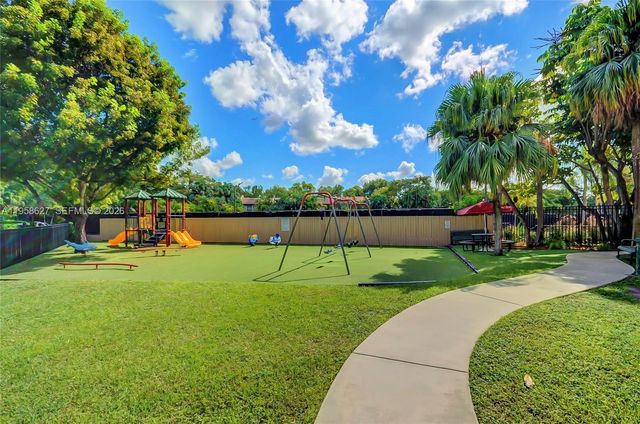 3831 Estepona Ave 11-D-2, Doral, FL 33178