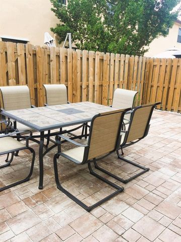 11367 SW 234th St, Homestead, FL 33032