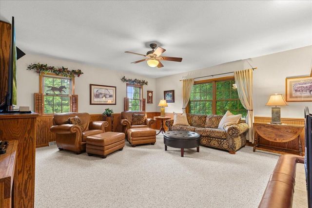 N104W16269 Donges Bay ROAD, Germantown, WI 53022