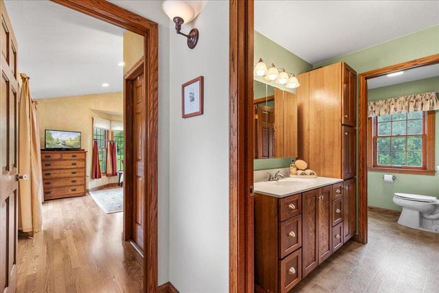 N104W16269 Donges Bay ROAD, Germantown, WI 53022