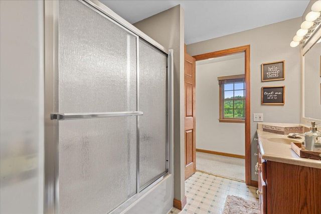 N104W16269 Donges Bay ROAD, Germantown, WI 53022