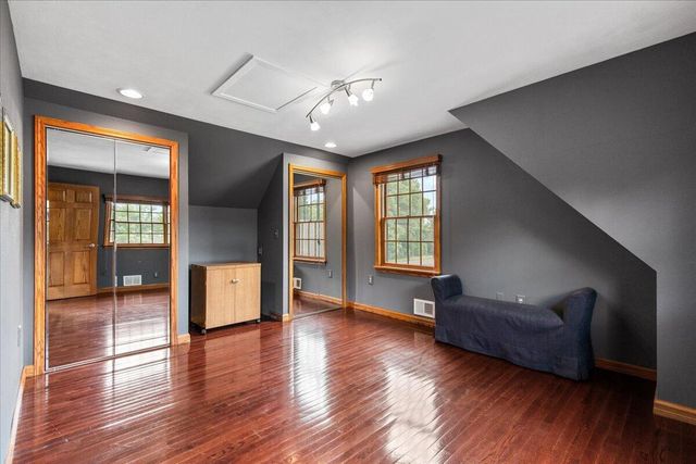 N104W16269 Donges Bay ROAD, Germantown, WI 53022