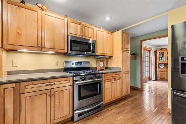 N104W16269 Donges Bay ROAD, Germantown, WI 53022