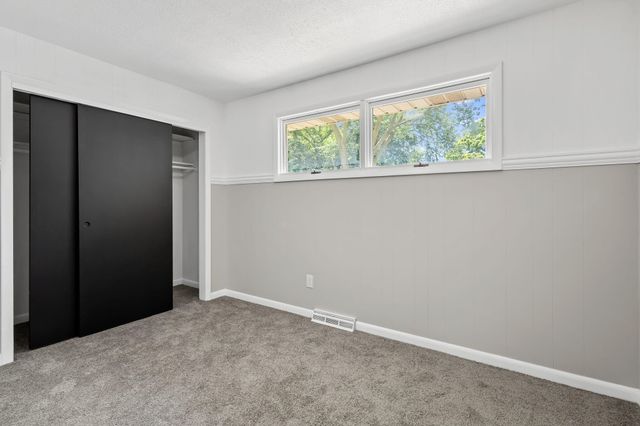 1018 Myrtle Avenue, Whiting, IN 46394