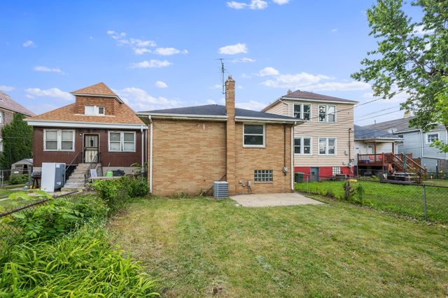 1018 Myrtle Avenue, Whiting, IN 46394