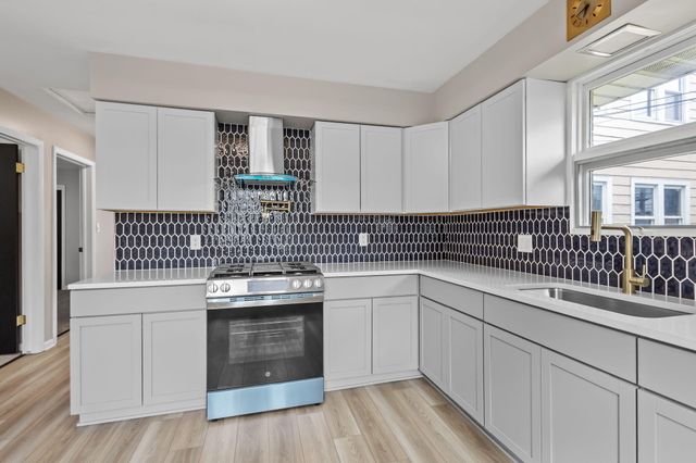 1018 Myrtle Avenue, Whiting, IN 46394