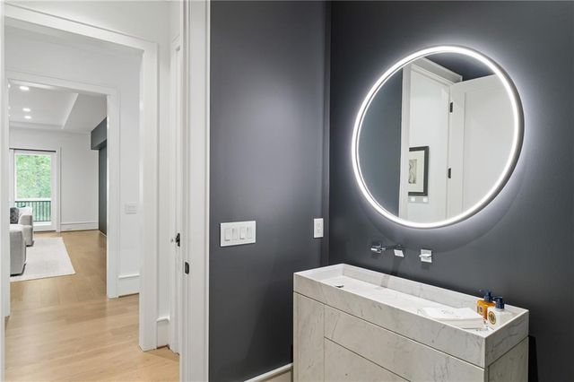 5260 Long Island Drive NW, Atlanta, GA 30327