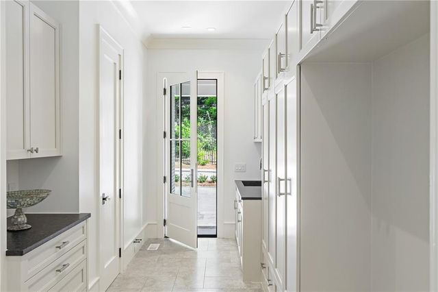5260 Long Island Drive NW, Atlanta, GA 30327