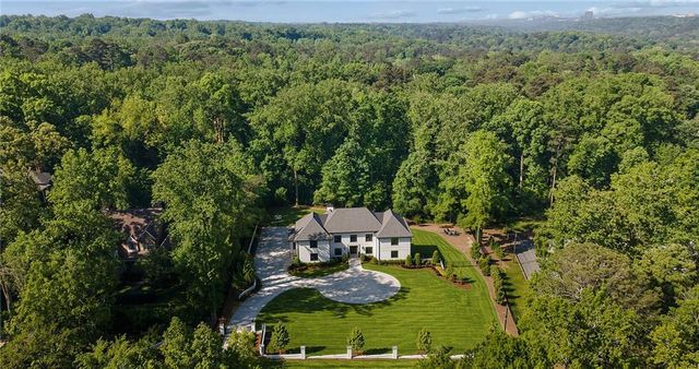 5260 Long Island Drive NW, Atlanta, GA 30327