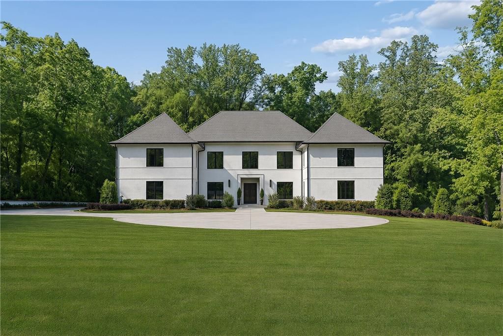 5260 Long Island Drive NW, Atlanta, GA 30327