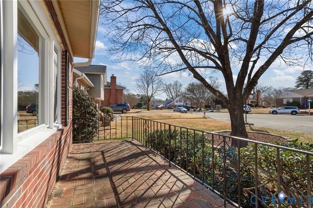 8004 Neuson Ct, Henrico, VA 23229