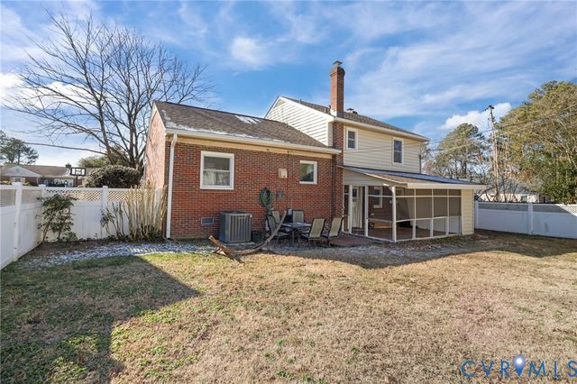 8004 Neuson Ct, Henrico, VA 23229