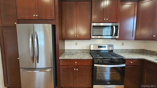 208 Canter Court, Goshen, NY 10924