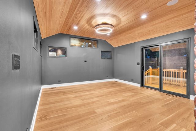 623 Echo Lane, Glenview, IL 60025