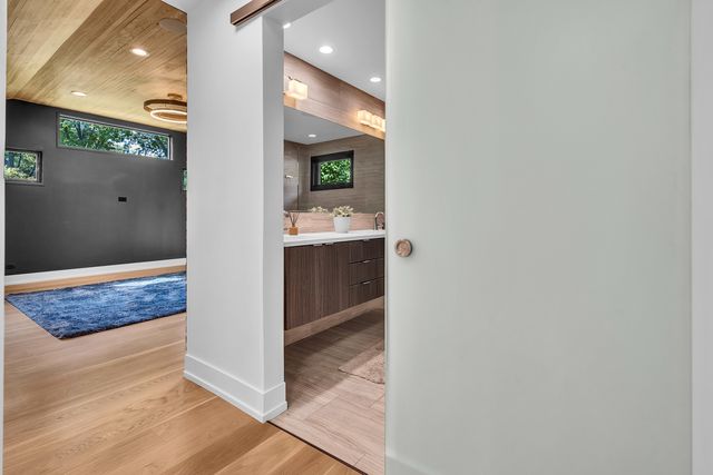 623 Echo Lane, Glenview, IL 60025