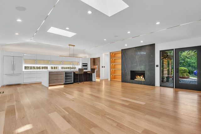 623 Echo Lane, Glenview, IL 60025