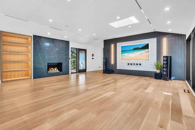 623 Echo Lane, Glenview, IL 60025