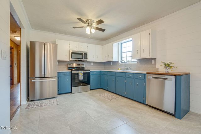 1403 Charity Hill Road, Elizabethton, TN 37643