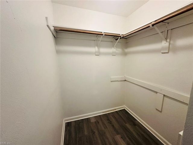 126 W Seaview AVE, Norfolk, VA 23503