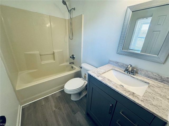 126 W Seaview AVE, Norfolk, VA 23503