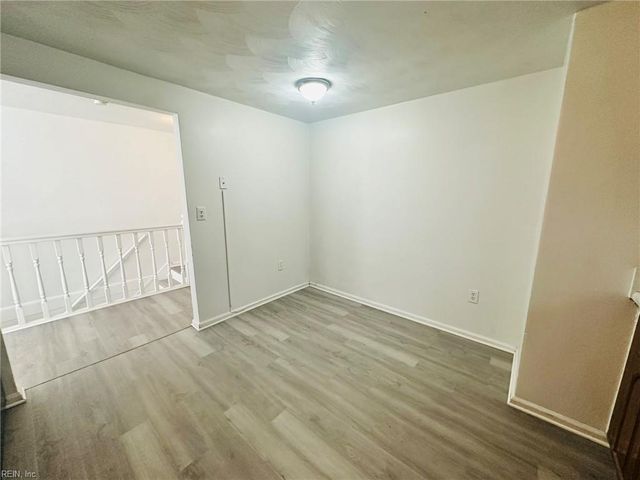 126 W Seaview AVE, Norfolk, VA 23503