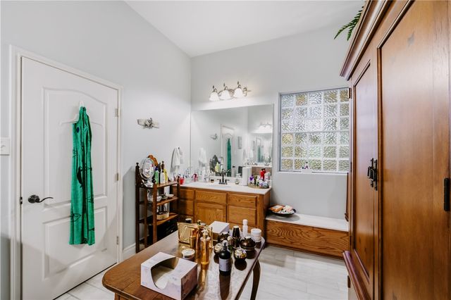 4105 Cimarron Lake Dr, Corpus Christi, TX 78414