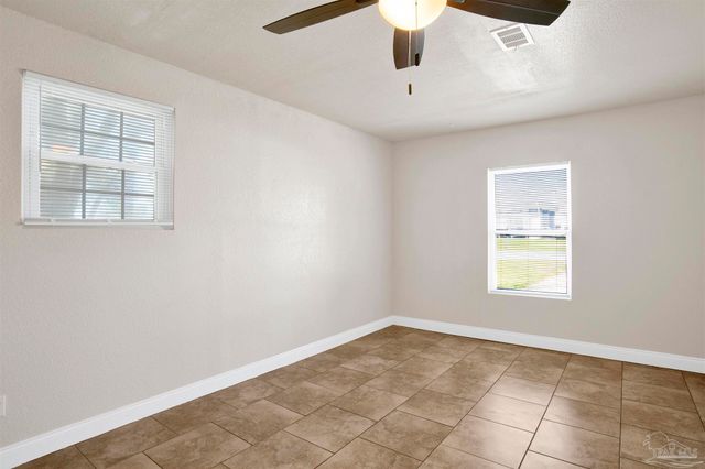 4350 Pine Villa Cir, Pace, FL 32571