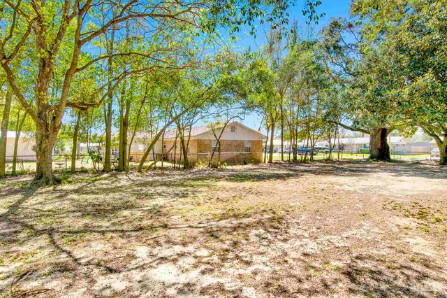 4350 Pine Villa Cir, Pace, FL 32571