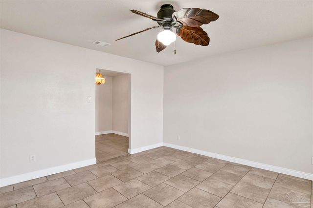 4350 Pine Villa Cir, Pace, FL 32571