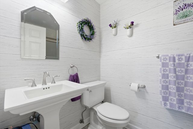 54 Village Woods Drive, Crete, IL 60417