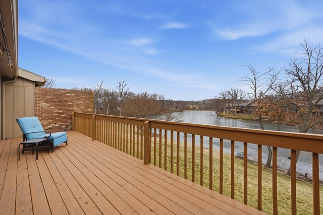 54 Village Woods Drive, Crete, IL 60417