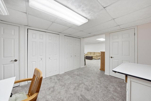 54 Village Woods Drive, Crete, IL 60417