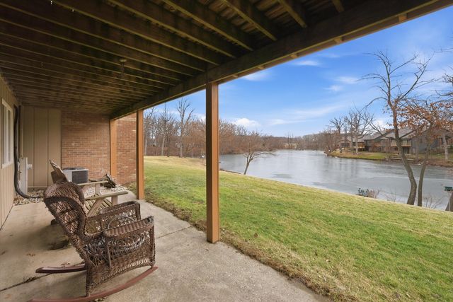54 Village Woods Drive, Crete, IL 60417