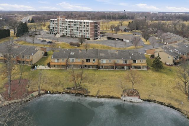 54 Village Woods Drive, Crete, IL 60417