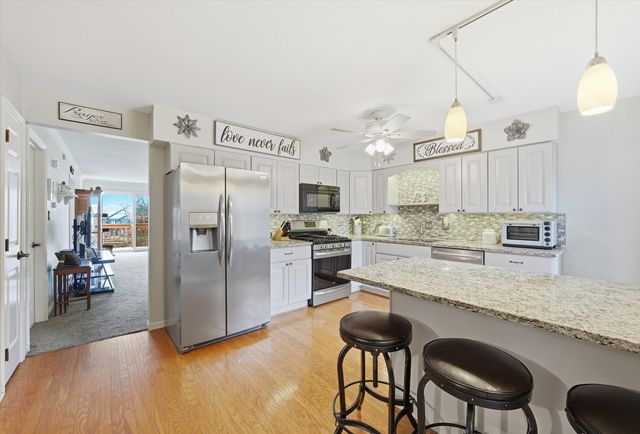 54 Village Woods Drive, Crete, IL 60417