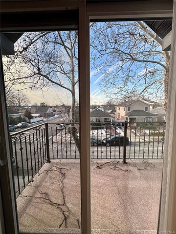 6467 185th Street, Fresh Meadows, NY 11365