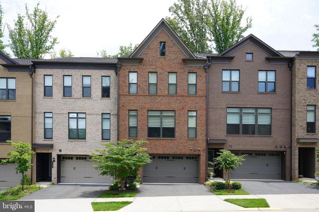 4507 PLATEAU DR, Fairfax, VA 22030