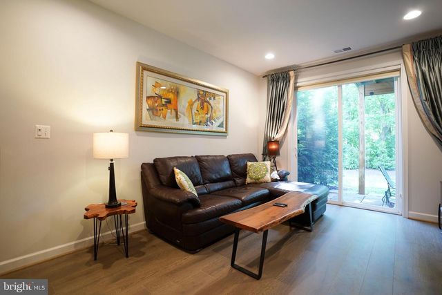 4507 PLATEAU DR, Fairfax, VA 22030