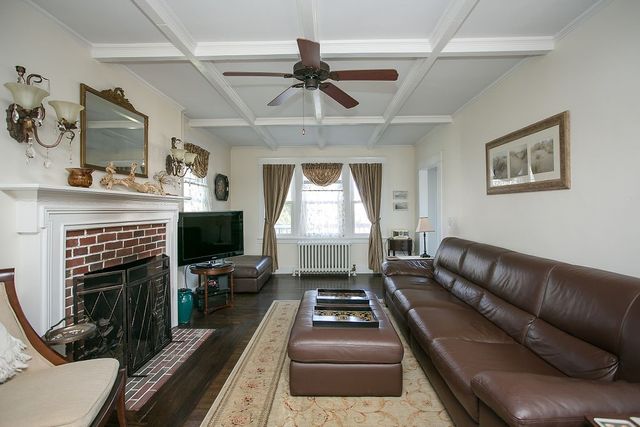 17 Annandale Terrace, Newport, RI 02840