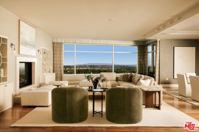 1 W Century Drive 28B, Los Angeles, CA 90067