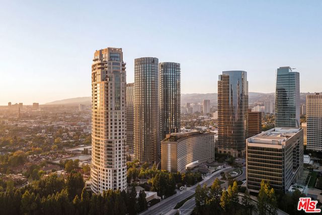 1 W Century Drive 28B, Los Angeles, CA 90067