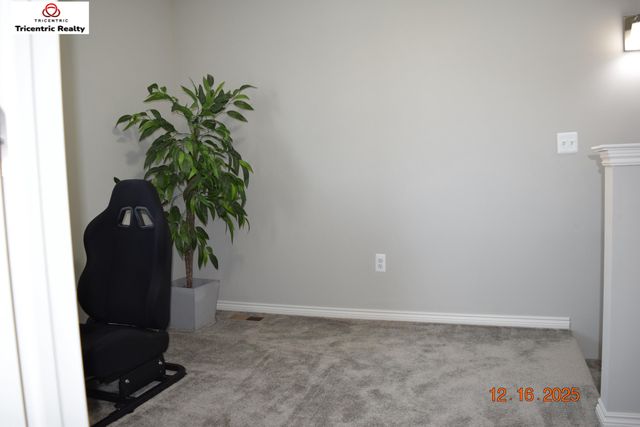 30295 Berghway Trail, Warren, MI 48092