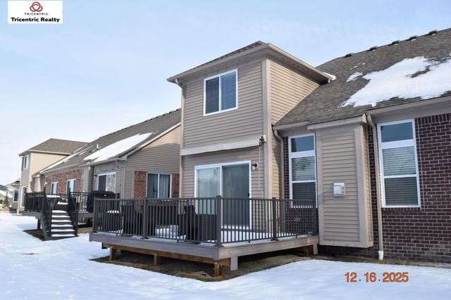 30295 Berghway Trail, Warren, MI 48092