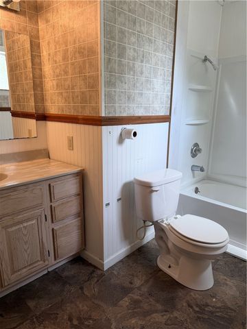 109 Gahela St, Belle Vernon, PA 15012