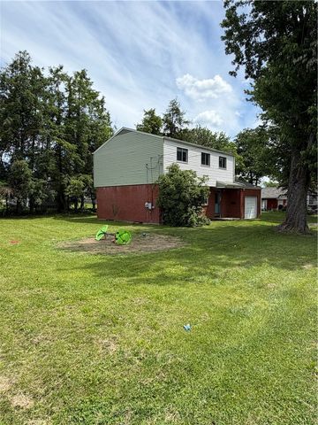 109 Gahela St, Belle Vernon, PA 15012