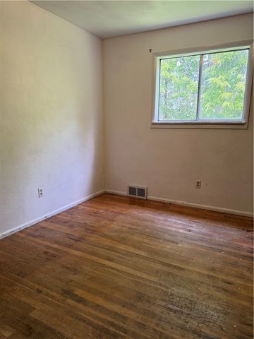 109 Gahela St, Belle Vernon, PA 15012