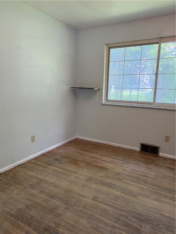 109 Gahela St, Belle Vernon, PA 15012